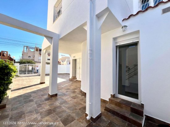 Dúplex en venta en Torrevieja (Alicante)