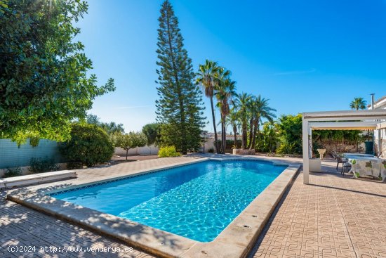 Villa en venta en Ciudad Quesada (Alicante)