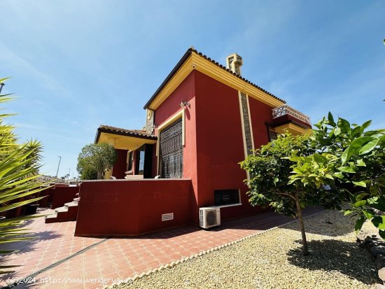 Villa en venta en Algorfa (Alicante)