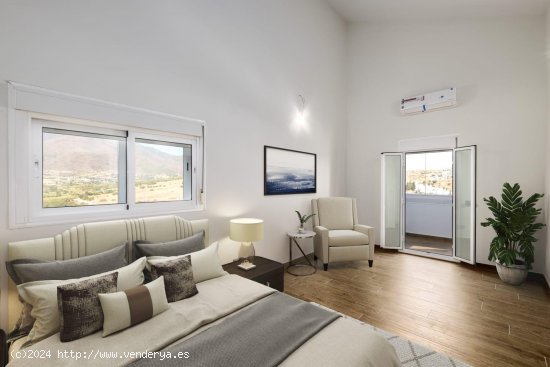 Dúplex en venta en Estepona (Málaga)