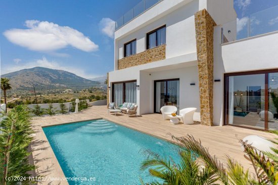  Villa en venta a estrenar en Finestrat (Alicante) 