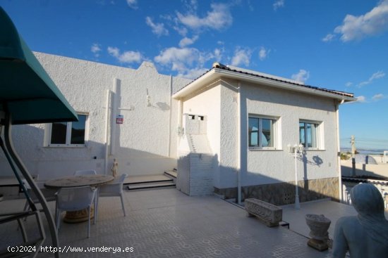 Villa en venta en Orihuela (Alicante)