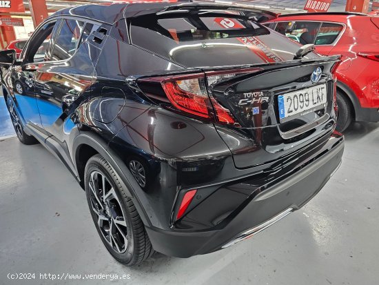 Toyota C-HR 180H Advance 184cv - El Prat de Llobregat