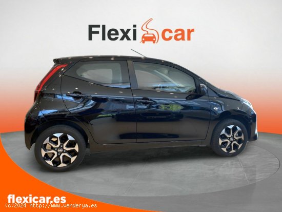 Toyota Aygo 1.0 70 x-play - Vitoria-Gasteiz