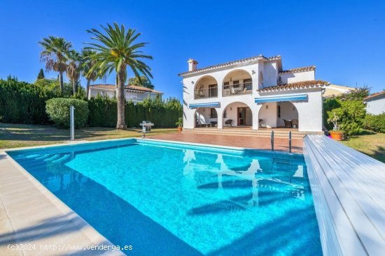  Villa en venta en Estepona (Málaga) 