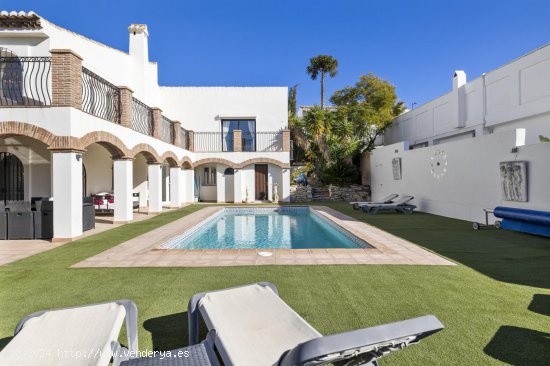 Villa en venta en Estepona (Málaga)