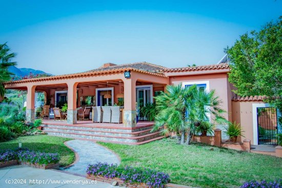 Finca en venta en Alhaurín de la Torre (Málaga)