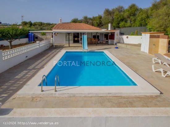 Chalet en venta en Es Castell (Baleares)