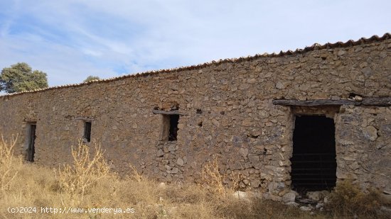 Finca en venta en Santiago-Pontones (Jaén)