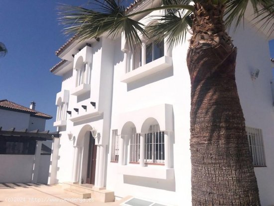 Villa en venta en Marbella (Málaga)