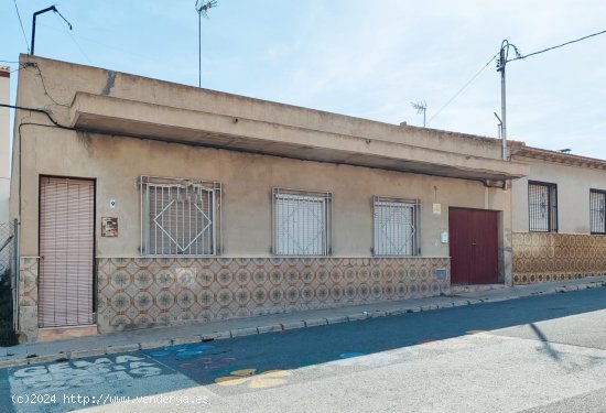 Villa en venta en Benijófar (Alicante)