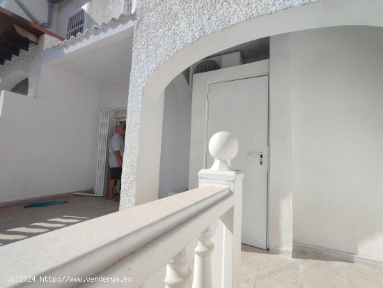 Villa en venta en Torrevieja (Alicante)