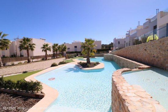 Bungalow en venta en San Miguel de Salinas (Alicante)