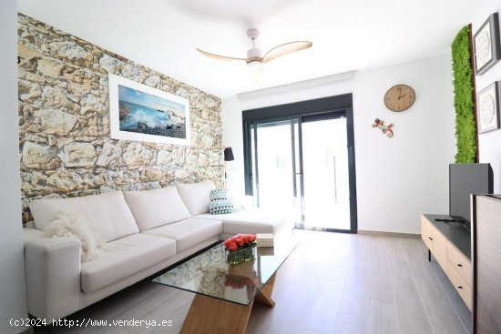 Bungalow en venta en San Miguel de Salinas (Alicante)