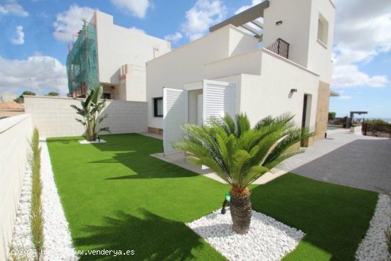 Villa en venta a estrenar en Orihuela (Alicante)