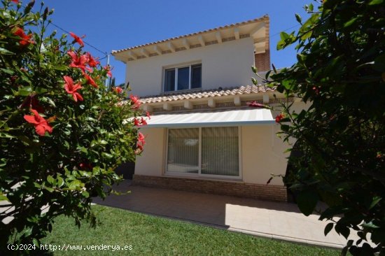 Villa en venta en Orihuela (Alicante)