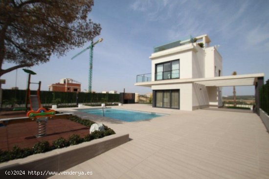 Villa en venta a estrenar en Orihuela (Alicante)