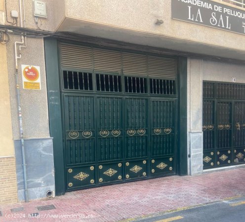 Garaje en venta en Torrevieja (Alicante)