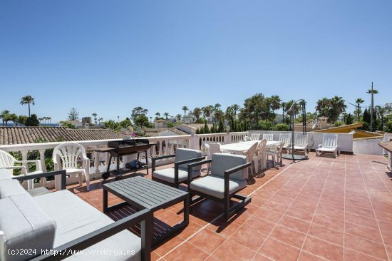 Villa en venta en Estepona (Málaga)