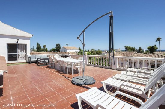 Villa en venta en Estepona (Málaga)