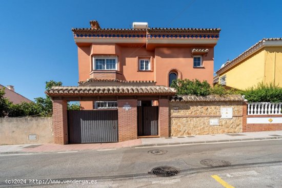 Villa en venta en Fuengirola (Málaga)