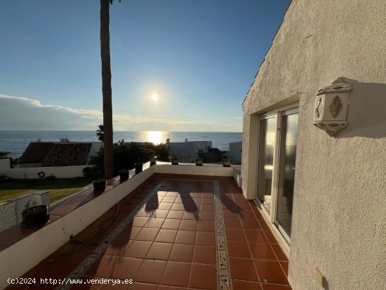 Villa en venta en Estepona (Málaga)