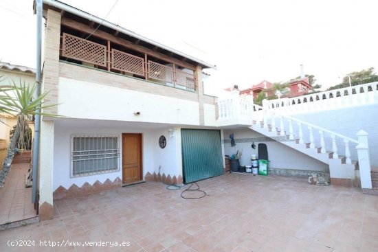 Chalet en venta en Torrevieja (Alicante)