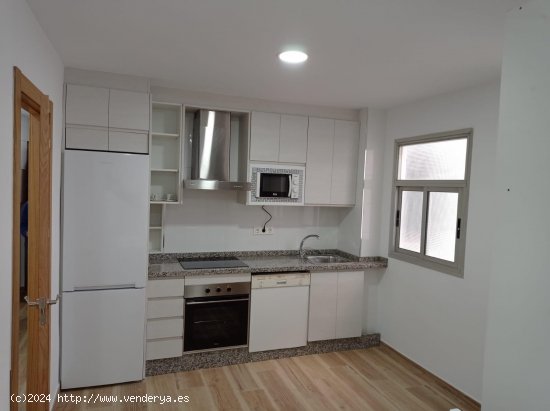 Apartamento en alquiler en Granada (Granada)