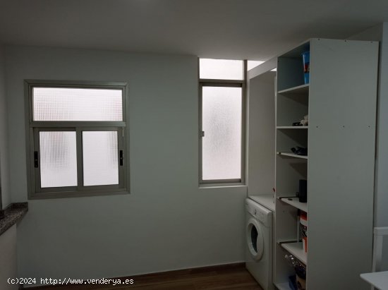 Apartamento en alquiler en Granada (Granada)