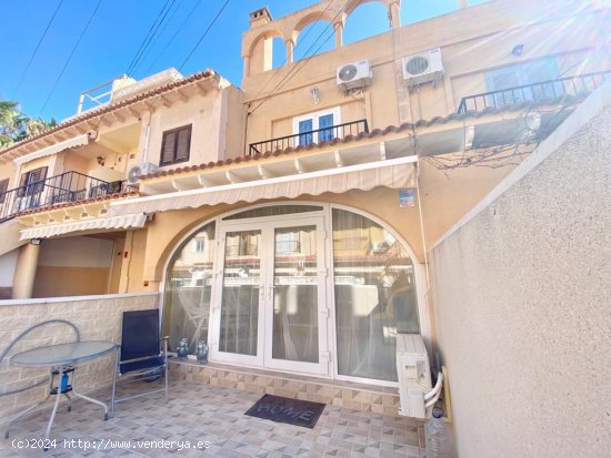  Chalet en venta en Torrevieja (Alicante) 