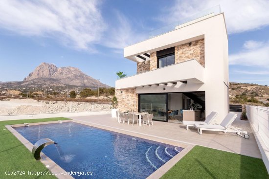 Villa en venta a estrenar en Finestrat (Alicante)