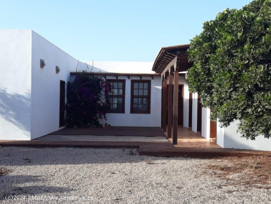 Villa en venta en Puerto del Rosario (Las Palmas)