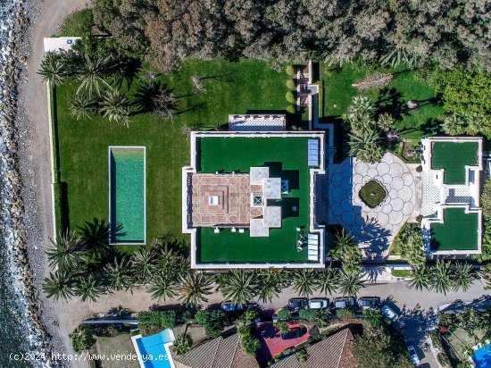  Villa en venta en Estepona (Málaga) 