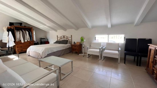 Villa en venta en Orihuela (Alicante)