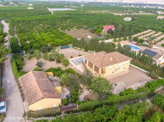 Villa en venta en Orihuela (Alicante)