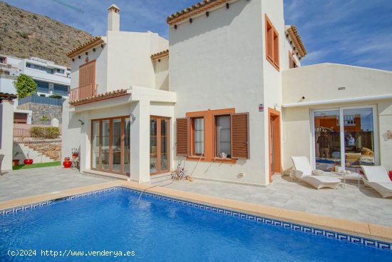 Villa en venta en Finestrat (Alicante)