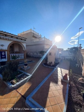 Villa en venta en Torrevieja (Alicante)