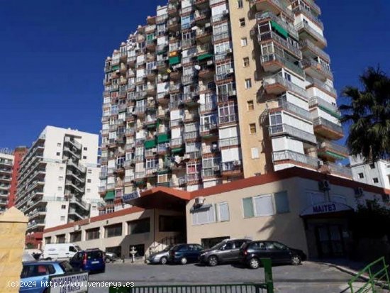 Local en venta en Benalmádena (Málaga)