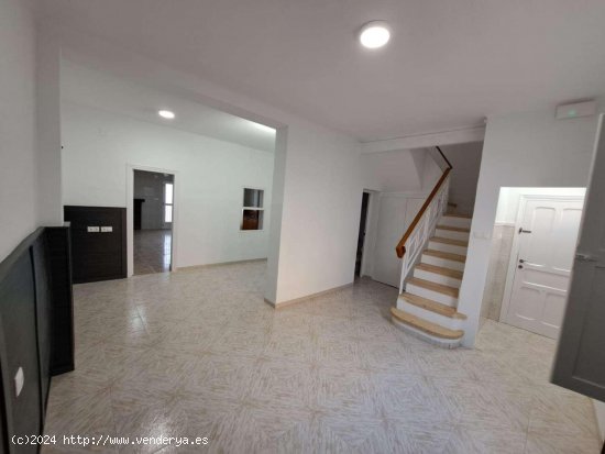 Villa en venta en Catral (Alicante)