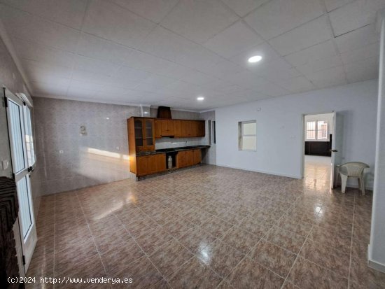 Villa en venta en Catral (Alicante)