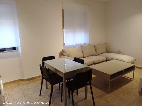 Apartamento en alquiler en Granada (Granada)