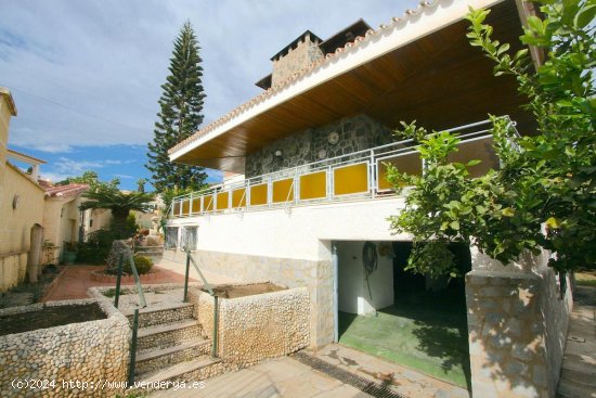 Villa en venta en Benalmádena (Málaga)