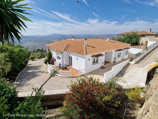 Villa en venta en Periana (Málaga)