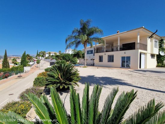 Villa en venta en Periana (Málaga)