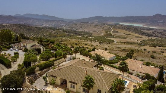 Villa en venta en Periana (Málaga)