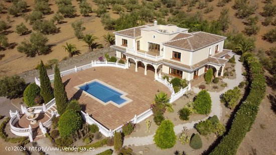 Villa en venta en Viñuela (Málaga)