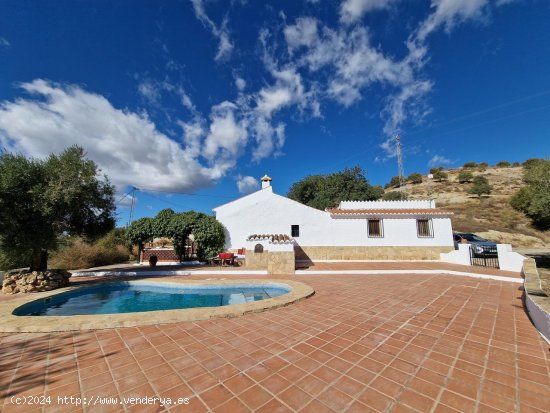  Villa en venta en Viñuela (Málaga) 