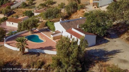 Villa en venta en Viñuela (Málaga)