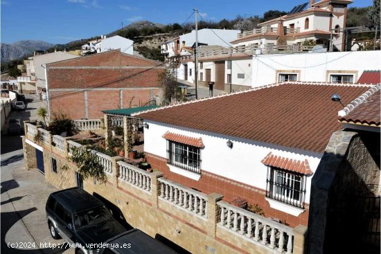 Villa en venta en Periana (Málaga)