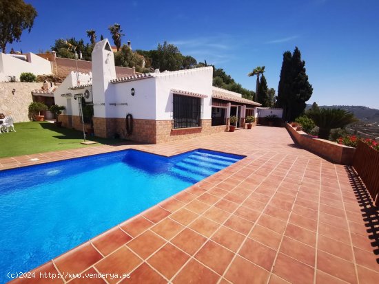 Villa en venta en Vélez-Málaga (Málaga)